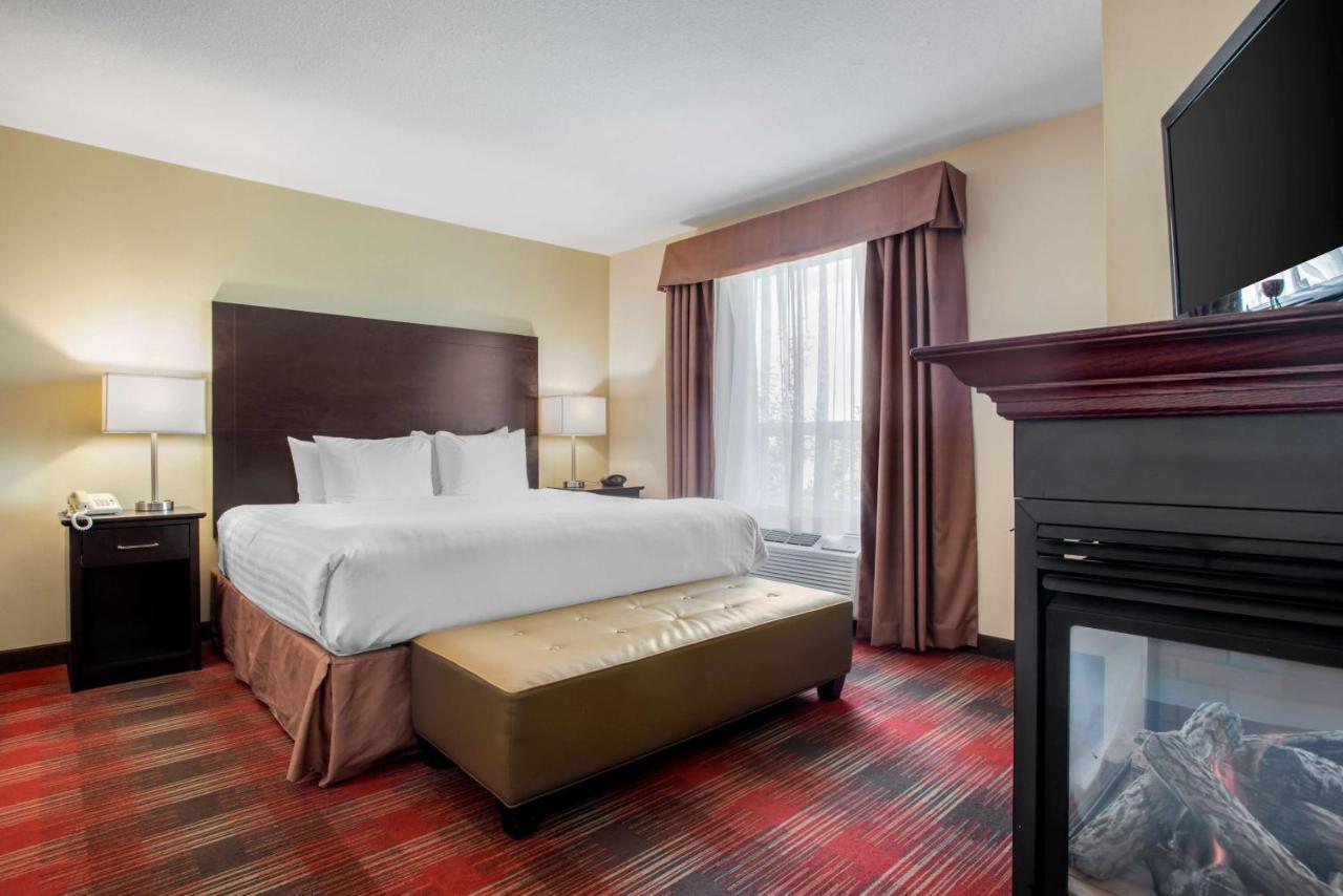 Best Western Plus Red Deer Inn & Suite Exterior photo