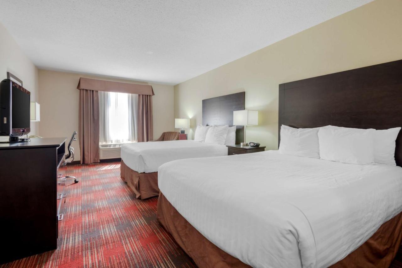 Best Western Plus Red Deer Inn & Suite Exterior photo