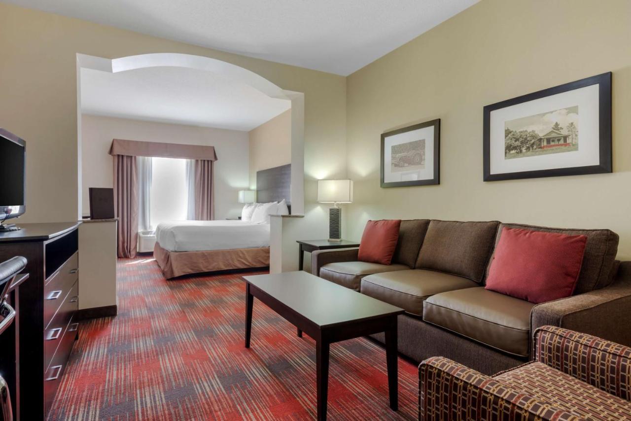 Best Western Plus Red Deer Inn & Suite Exterior photo