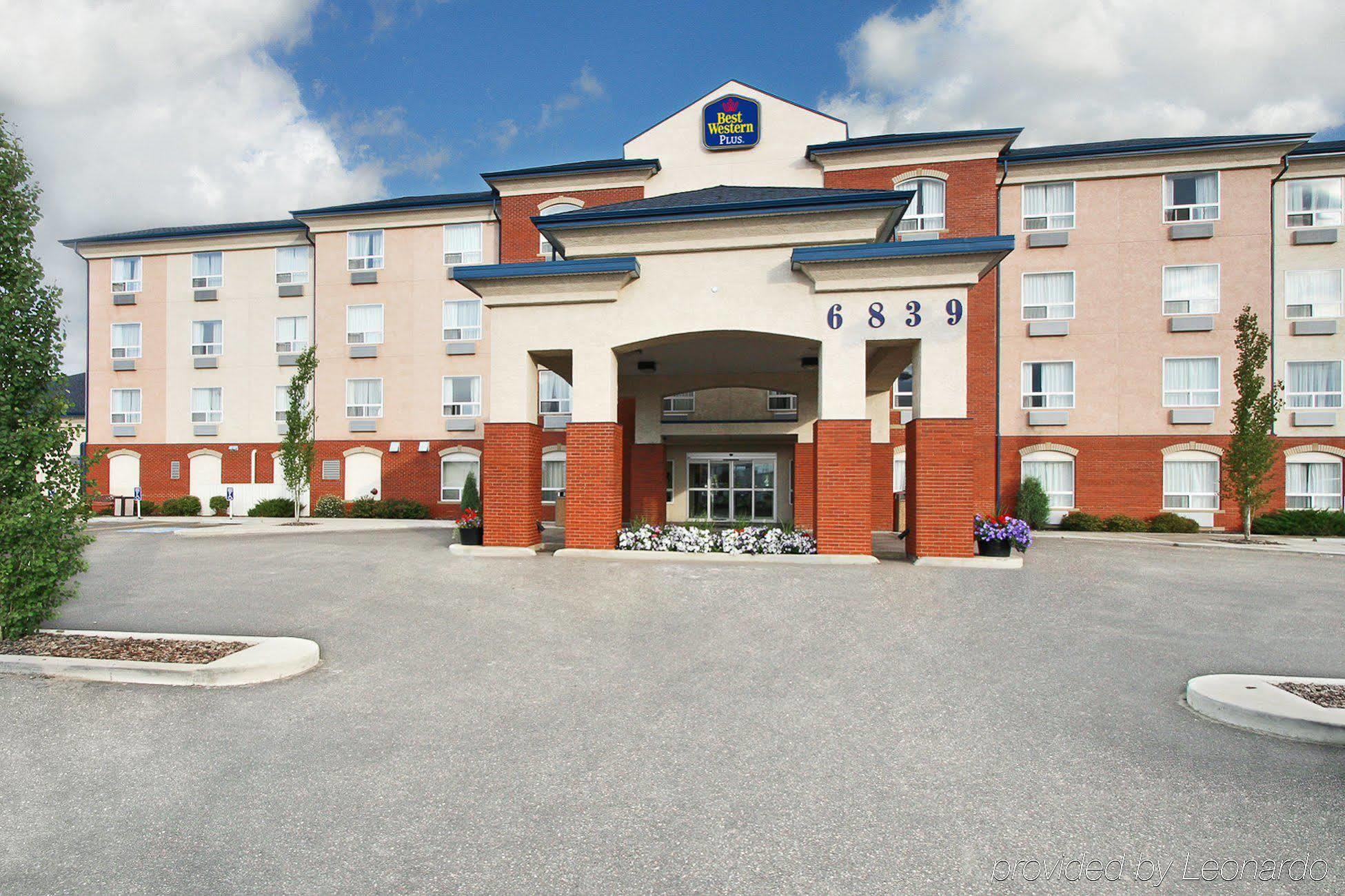 Best Western Plus Red Deer Inn & Suite Exterior photo