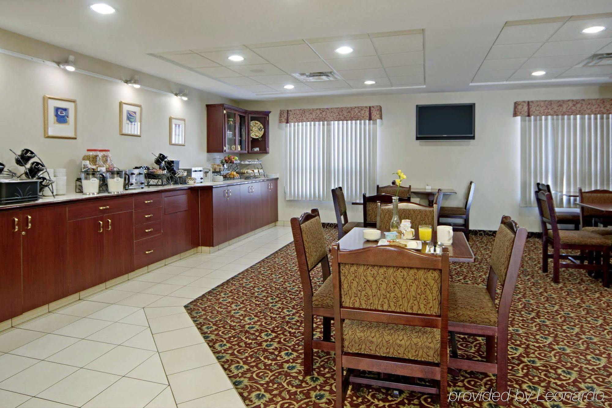 Best Western Plus Red Deer Inn & Suite Exterior photo