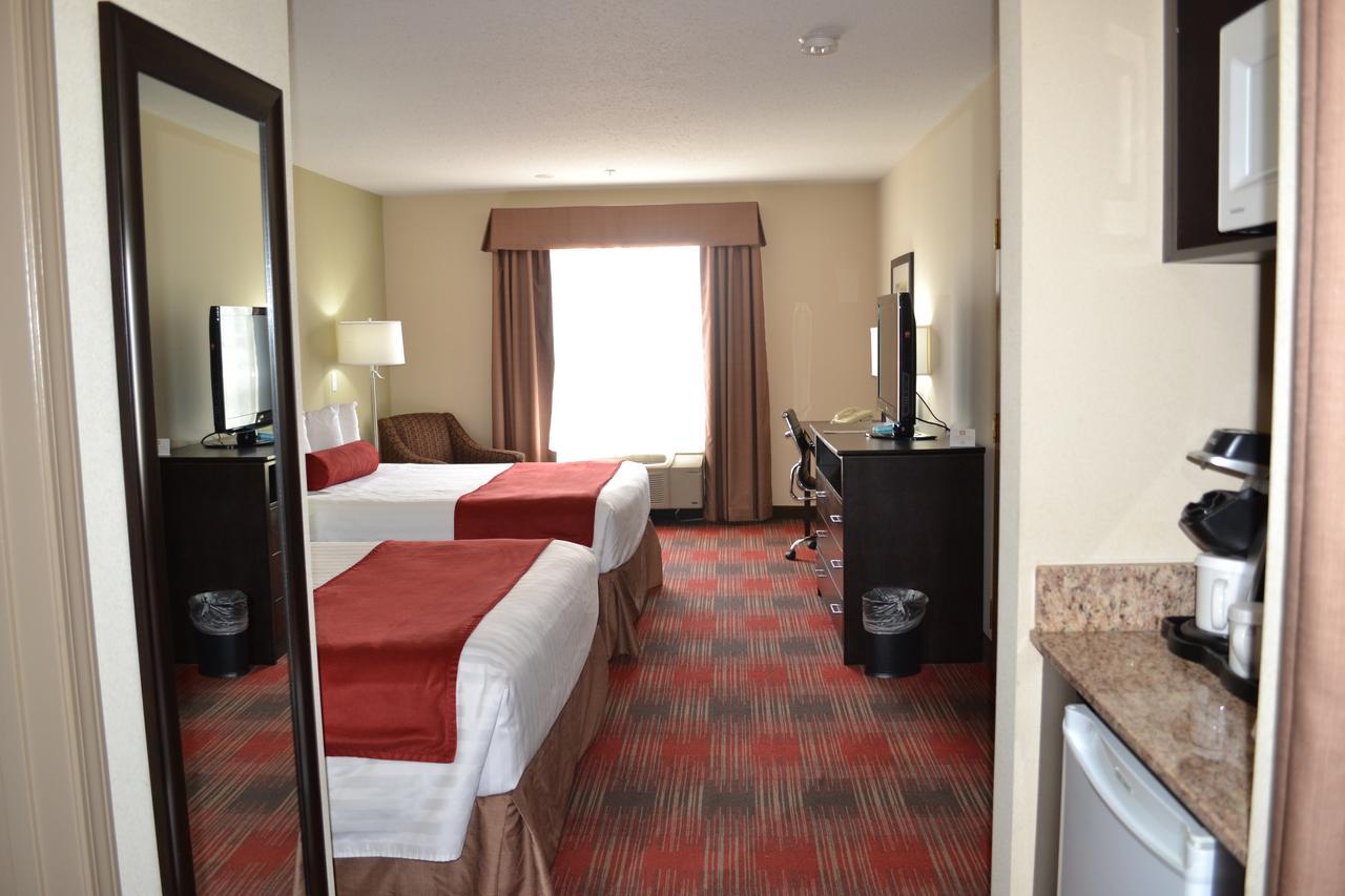 Best Western Plus Red Deer Inn & Suite Exterior photo